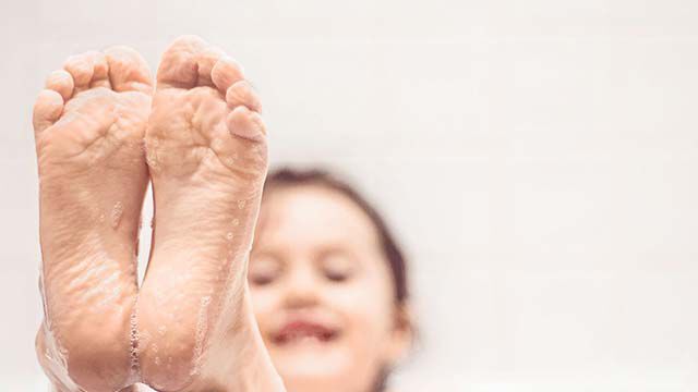 Kneipp badtip: Kinderen zijn dol op badspeeltjes.