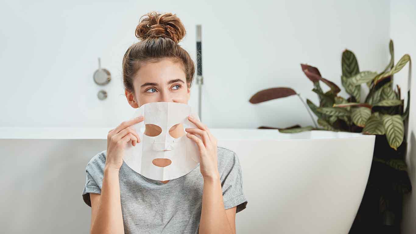 Tuchmasken: Garantiert klecksfrei und einfach in der Anwendung