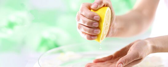 Handpflege mit natürlichen Hausmitteln: Zitrone