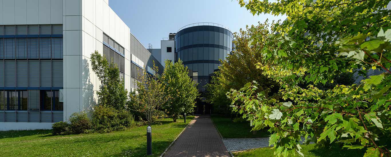 Eingangsbereich der Kneipp Firmenzentrale in Ochsenfurt bei Würzburg, Bayern. 