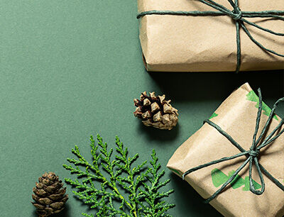 Nikolausstiefel mit Lebkuchen M&auml;nnchen.