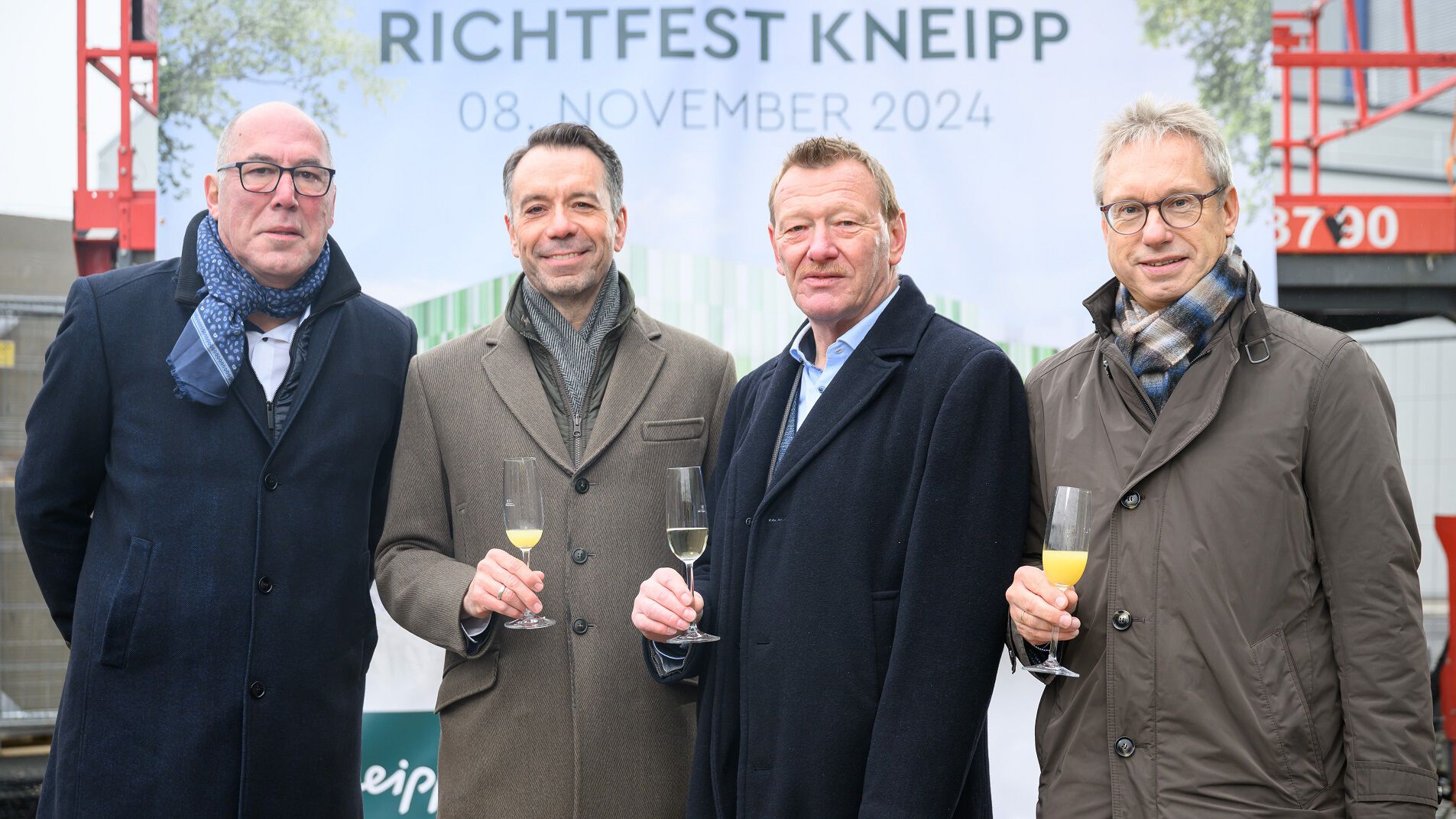 Richtfest für die Erweiterung der Produktionsläche am Standort Ochsenfurt-Hohestadt