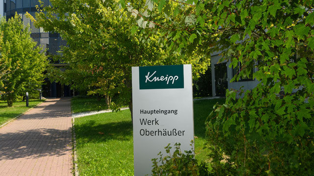 Bild Haupteingang Kneipp Bürogebäude
