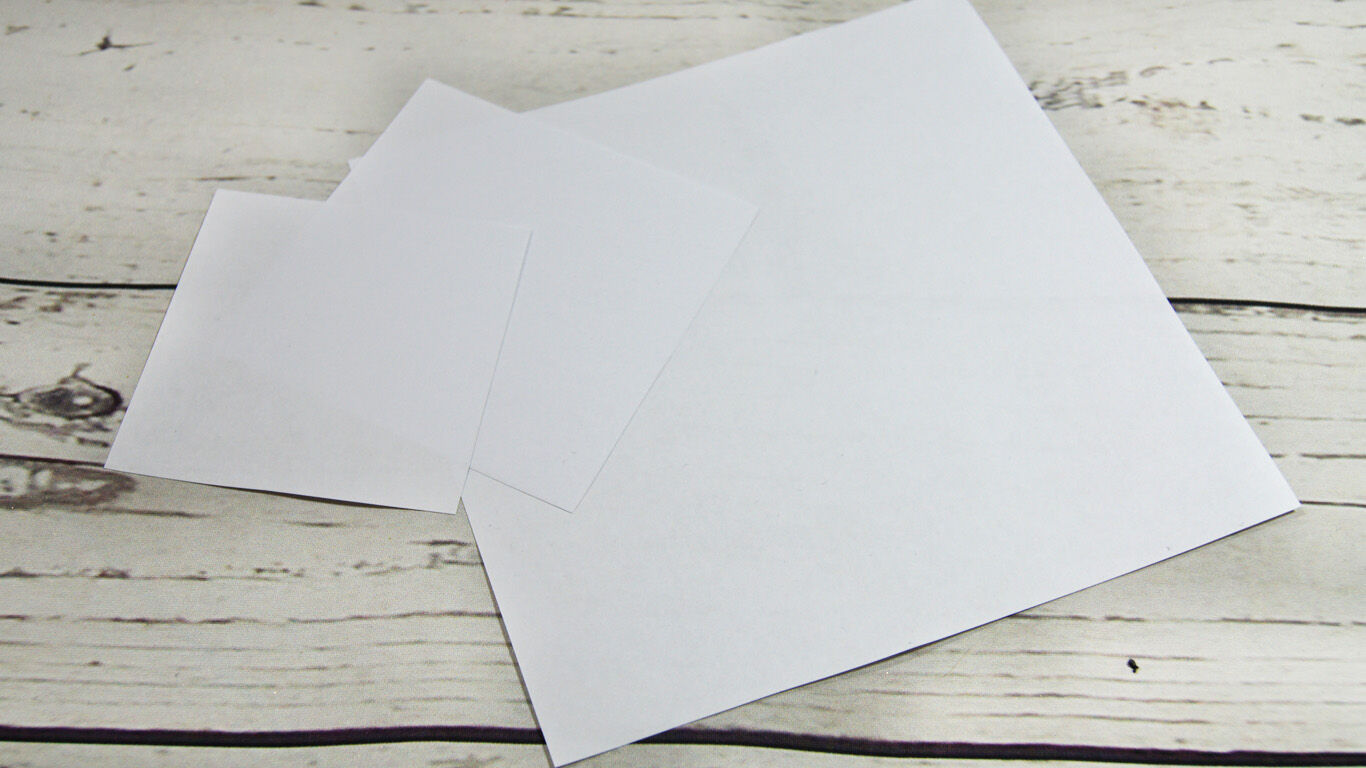 Étape 1 : Emballe le cadeau dans du papier d'emballage.