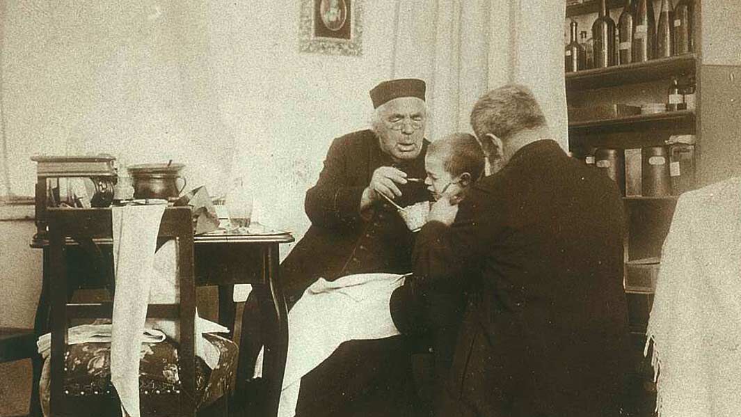 Pseudonim Sebastiana Kneippa: Water Doctor