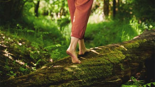 Image pour la cat&eacute;gorie Marcher pieds nus